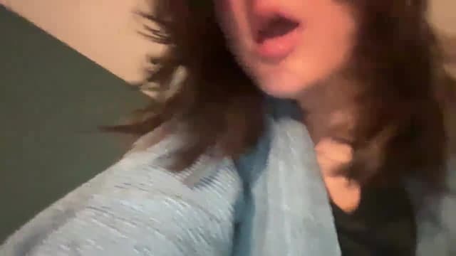 Gallery image thumbnail from imava's myfreecams stream on, 04/11/2024, 09:19 image 7 of 20