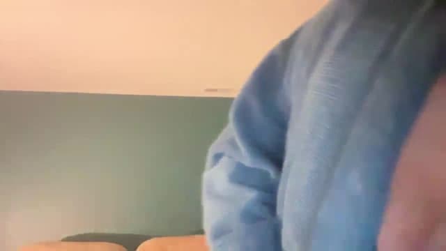 Gallery image thumbnail from imava's myfreecams stream on, 04/27/2024, 18:23 image 15 of 20