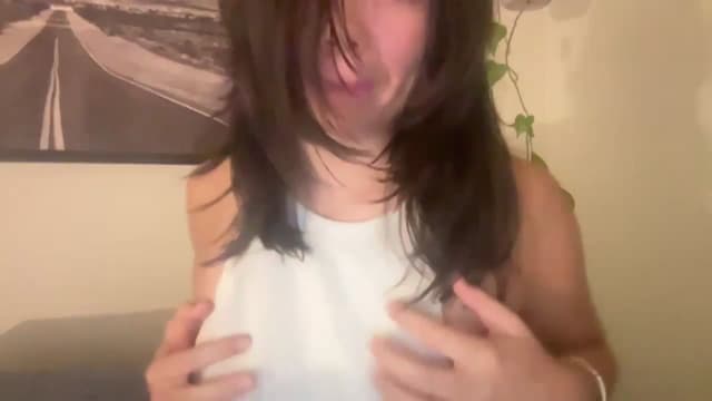Gallery image thumbnail from imava's myfreecams stream on, 05/04/2024, 08:09 image 3 of 20