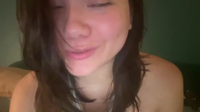 Gallery image thumbnail from imava's myfreecams stream on, 05/10/2024, 10:34 image 18 of 20