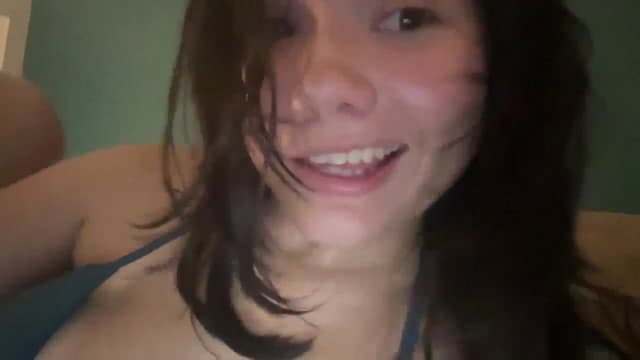 Gallery image thumbnail from imava's myfreecams stream on, 05/21/2024, 08:02 image 20 of 20