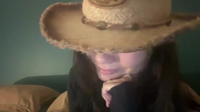 Gallery image thumbnail from imava's myfreecams stream on, 05/31/2024, 02:26 image 12 of 20