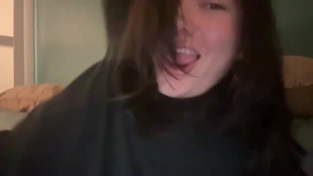 Gallery image thumbnail from imava's myfreecams stream on, 06/13/2024, 24:05 image 13 of 20