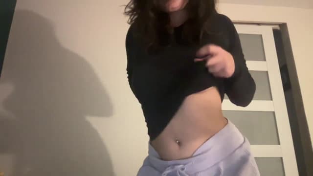 Gallery image thumbnail from imava's myfreecams stream on, 08/07/2024, 06:04 image 5 of 20