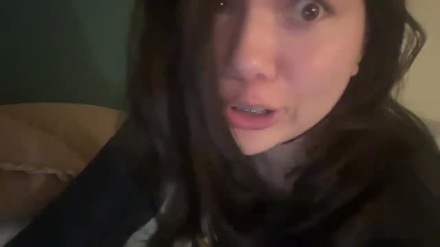 Gallery image thumbnail from imava's myfreecams stream on, 08/08/2024, 24:19 image 15 of 20