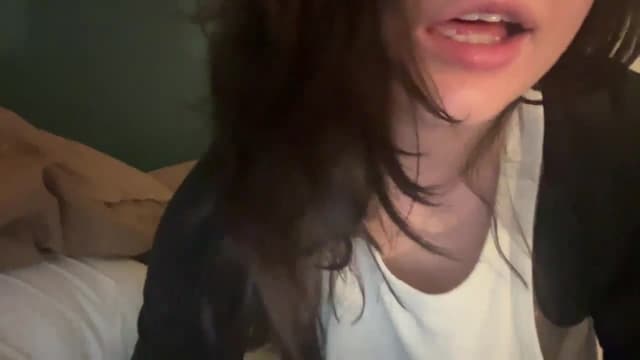 Gallery image thumbnail from imava's myfreecams stream on, 08/18/2024, 07:31 image 4 of 20