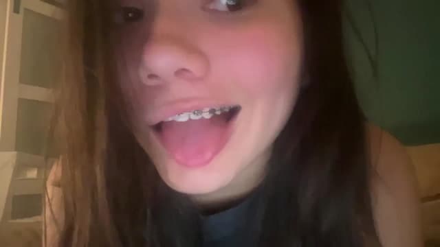 Gallery image thumbnail from imava's myfreecams stream on, 09/01/2024, 06:06 image 16 of 20