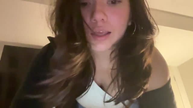 Gallery image thumbnail from imava's myfreecams stream on, 09/17/2024, 06:05 image 6 of 20
