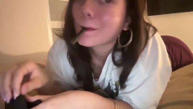 Gallery image thumbnail from imava's myfreecams stream on, 10/27/2024, 23:54 image 19 of 20