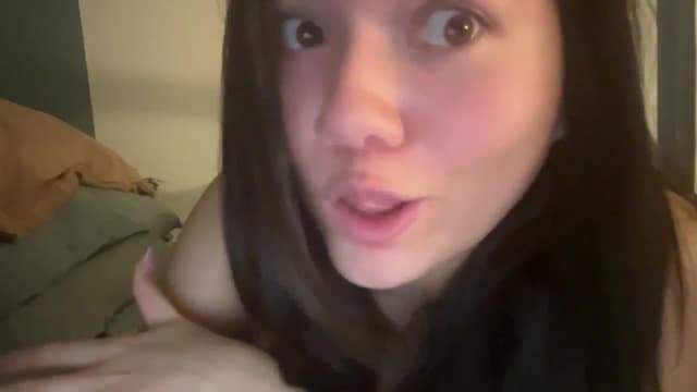 Gallery image thumbnail from imava's myfreecams stream on, 10/28/2024, 21:27 image 13 of 20