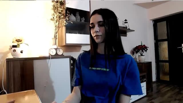 Gallery image thumbnail from kllLr's myfreecams stream on, 12/27/2024, 21:24 image 9 of 20
