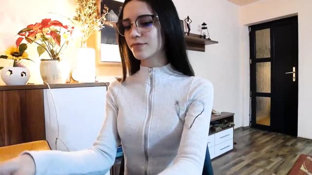 Gallery image thumbnail from kllLr's myfreecams stream on, 12/31/2024, 17:12 image 14 of 20