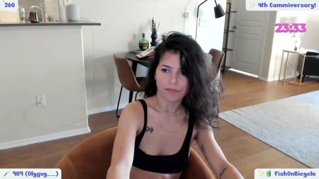 Gallery image thumbnail from litty's myfreecams stream on, 11/23/2023, 24:16 image 10 of 20