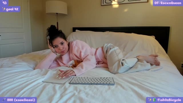 Gallery image thumbnail from litty's myfreecams stream on, 12/30/2023, 24:38 image 14 of 20
