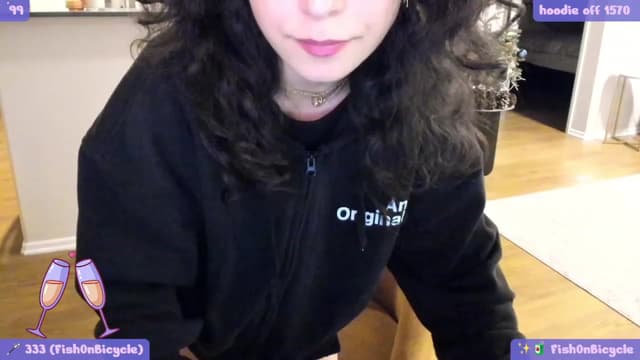 Gallery image thumbnail from litty's myfreecams stream on, 01/01/2024, 03:39 image 6 of 20
