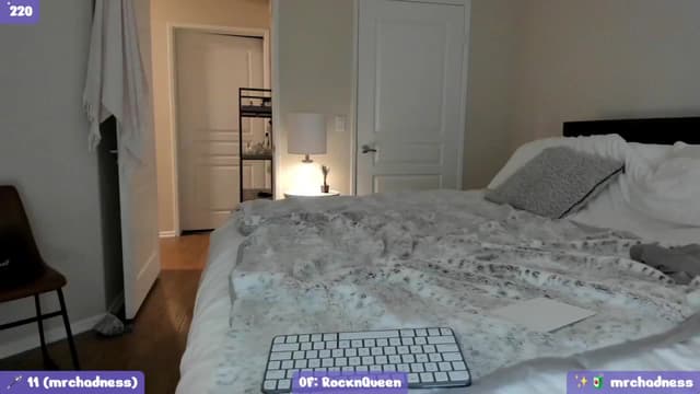 Gallery image thumbnail from litty's myfreecams stream on, 01/22/2024, 04:33 image 1 of 20