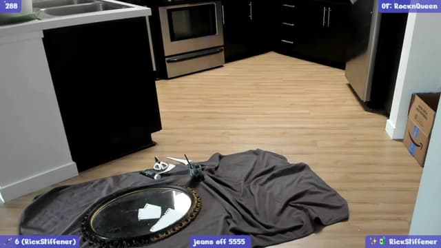 Gallery image thumbnail from litty's myfreecams stream on, 03/08/2024, 24:02 image 15 of 20