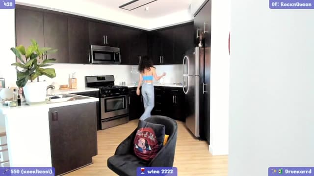 Gallery image thumbnail from litty's myfreecams stream on, 03/25/2024, 01:02 image 16 of 20