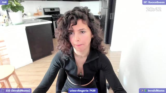 Gallery image thumbnail from litty's myfreecams stream on, 03/27/2024, 24:41 image 13 of 20
