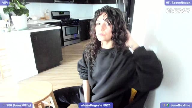 Gallery image thumbnail from litty's myfreecams stream on, 03/27/2024, 24:41 image 2 of 20