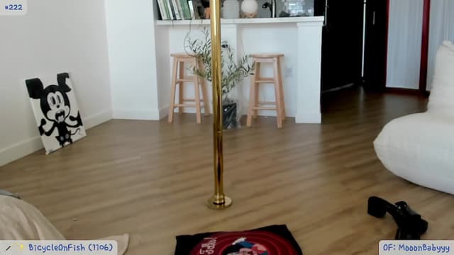 Gallery image thumbnail from litty's myfreecams stream on, 06/23/2024, 05:14 image 1 of 20