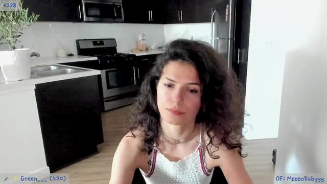 Gallery image thumbnail from litty's myfreecams stream on, 06/26/2024, 01:18 image 12 of 20