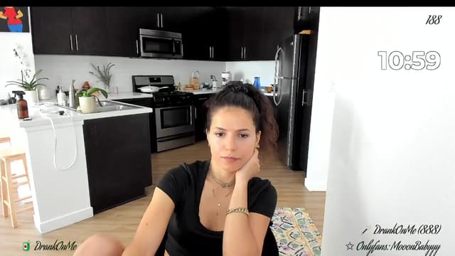 Gallery image thumbnail from litty's myfreecams stream on, 08/17/2025, 22:14 image 19 of 20