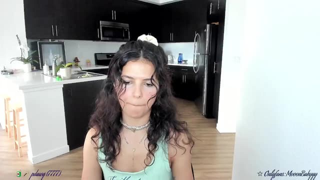 Gallery image thumbnail from litty's myfreecams stream on, 09/19/2025, 24:02 image 11 of 20