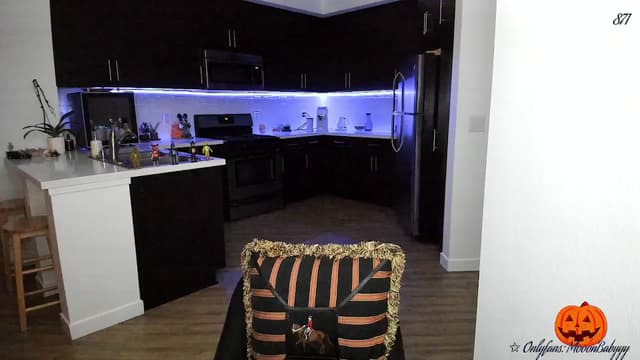 Gallery image thumbnail from litty's myfreecams stream on, 10/04/2025, 04:38 image 20 of 20