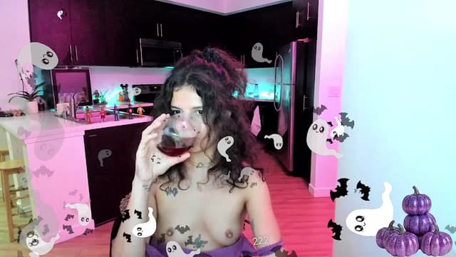 Gallery image thumbnail from litty's myfreecams stream on, 10/07/2025, 05:36 image 20 of 20
