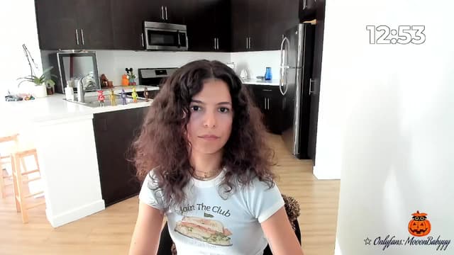 Gallery image thumbnail from litty's myfreecams stream on, 10/09/2025, 24:15 image 15 of 20