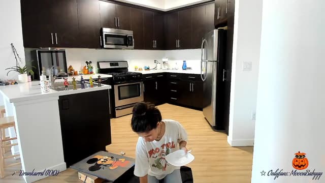 Gallery image thumbnail from litty's myfreecams stream on, 10/11/2025, 22:57 image 10 of 20