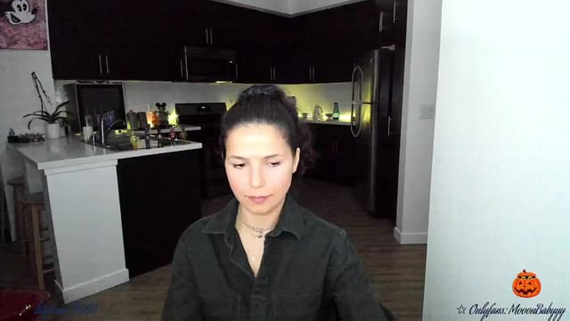 Gallery image thumbnail from litty's myfreecams stream on, 10/18/2025, 04:49 image 11 of 20