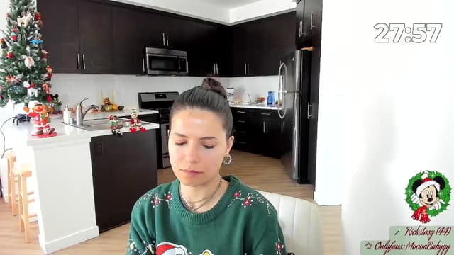 Gallery image thumbnail from litty's myfreecams stream on, 12/06/2025, 21:47 image 17 of 20