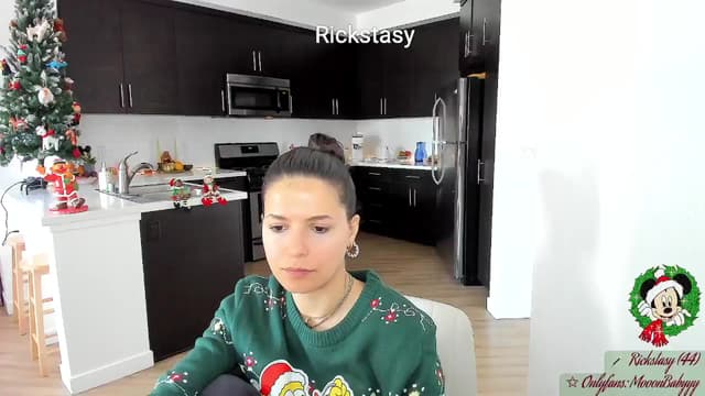 Gallery image thumbnail from litty's myfreecams stream on, 12/06/2025, 21:47 image 4 of 20