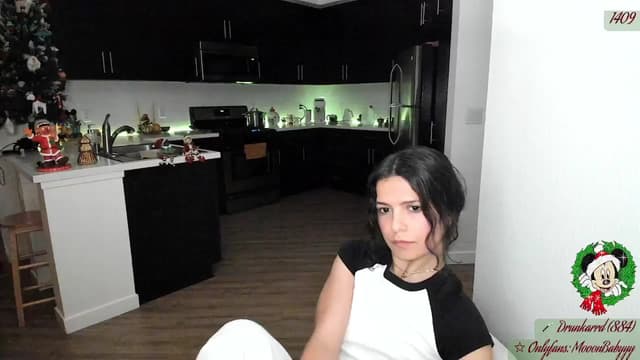 Gallery image thumbnail from litty's myfreecams stream on, 12/08/2025, 03:25 image 17 of 20