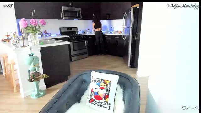 Gallery image thumbnail from litty's myfreecams stream on, 06/13/2026, 22:59 image 4 of 20
