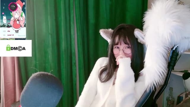 Gallery image thumbnail from meows's myfreecams stream on, 12/03/2023, 06:45 image 4 of 20