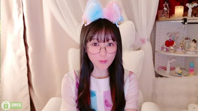 Gallery image thumbnail from meows's myfreecams stream on, 03/17/2024, 06:09 image 18 of 20