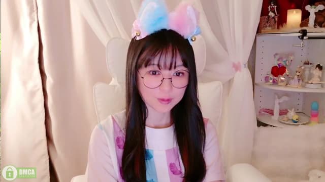 Gallery image thumbnail from meows's myfreecams stream on, 03/17/2024, 06:09 image 19 of 20