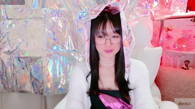 Gallery image thumbnail from meows's myfreecams stream on, 03/23/2024, 07:53 image 9 of 20