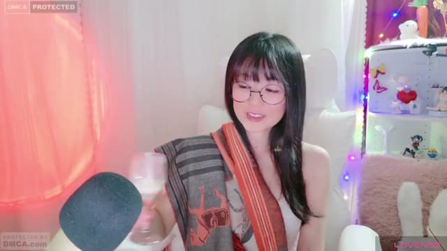 Gallery image thumbnail from meows's myfreecams stream on, 03/31/2024, 07:53 image 10 of 20