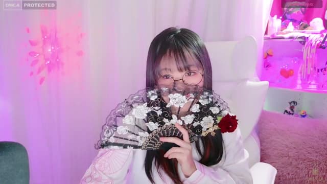 Gallery image thumbnail from meows's myfreecams stream on, 04/07/2024, 05:42 image 16 of 20