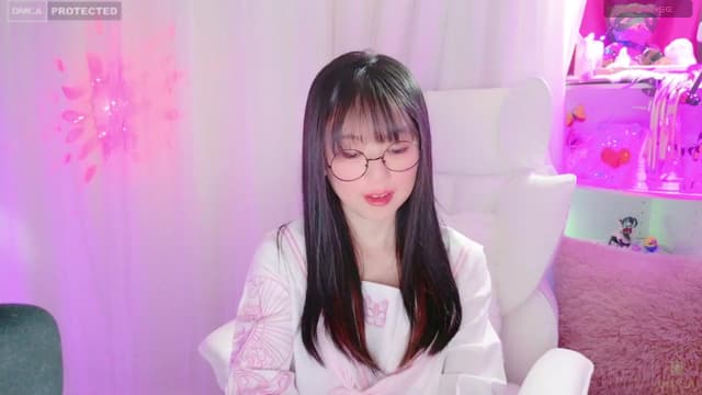 Gallery image thumbnail from meows's myfreecams stream on, 04/07/2024, 05:42 image 17 of 20