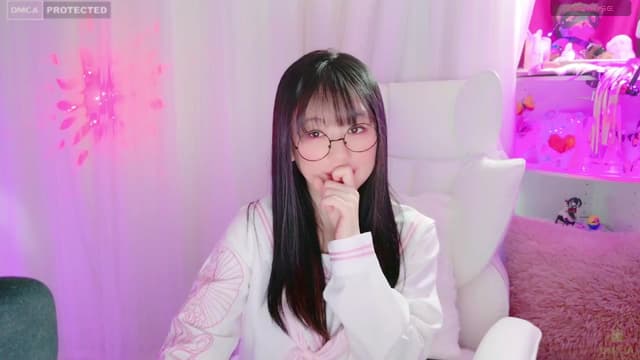 Gallery image thumbnail from meows's myfreecams stream on, 04/07/2024, 05:42 image 20 of 20