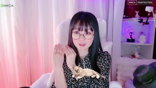 Gallery image thumbnail from meows's myfreecams stream on, 05/02/2024, 07:00 image 10 of 20