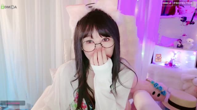 Gallery image thumbnail from meows's myfreecams stream on, 05/05/2024, 06:06 image 16 of 20