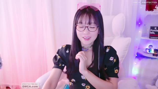 Gallery image thumbnail from meows's myfreecams stream on, 06/15/2024, 05:57 image 16 of 20
