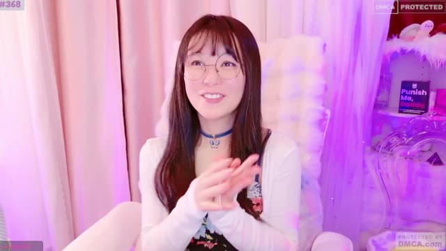 Gallery image thumbnail from meows's myfreecams stream on, 07/21/2024, 05:53 image 18 of 20
