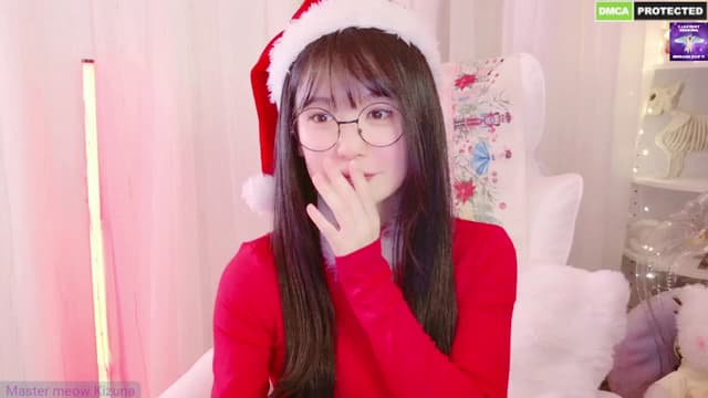 Gallery image thumbnail from meows's myfreecams stream on, 12/25/2024, 06:26 image 15 of 20